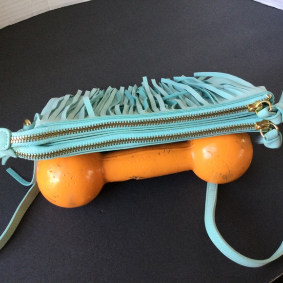 Light Green Fringed Shoulder Purse - Picture 3 of 6